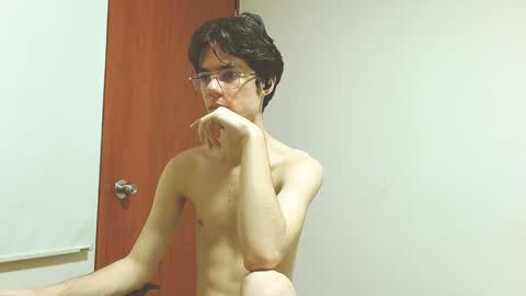 Snapshot of blakeshatter chatting on March 12, 5:07 pm blakeshatter online show from March 12, 5:07 pm