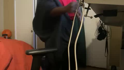 Snapshot of blakjag chatting on December 4, 3:27 am Blackjag00 online show from December 4, 3:27 am