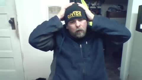 Snapshot of blatent1 chatting on November 18, 8:52 am blatent1 online show from November 18, 8:52 am