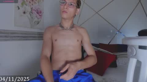 blaze_lm online show from November 4, 12:26 pm