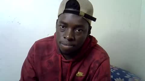 Snapshot of blesse_mixed chatting on November 26, 10:33 pm Black brown online show from November 26, 10:33 pm