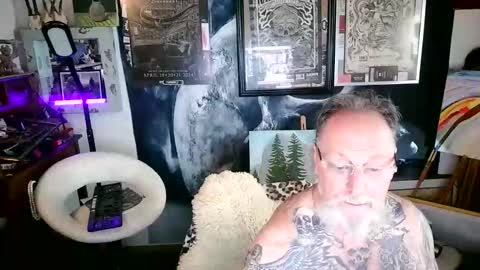 Snapshot of blindsurfer780299 chatting on November 6, 11:22 am blindsurfer780299 online show from November 6, 11:22 am