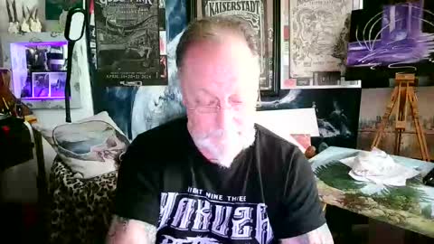 blindsurfer780299 online show from June 2, 10:50 am