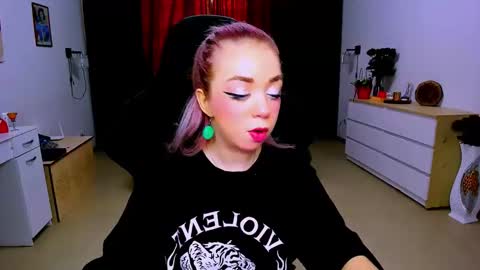 Nicole online show from January 21, 6:54 am