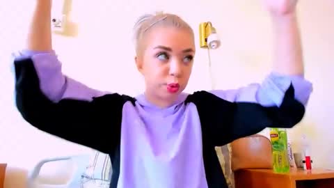 Nicole online show from February 24, 11:54 am