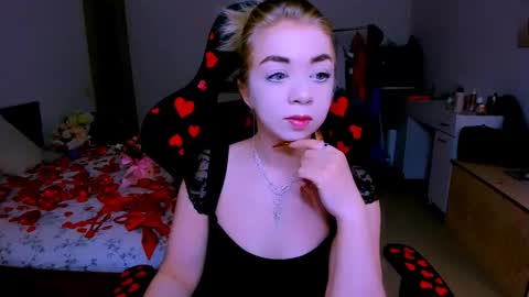 Nicole online show from February 17, 4:31 am