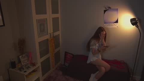 Snapshot of blissence chatting on September 23, 3:37 pm LiLy online show from September 23, 3:37 pm