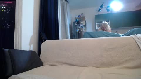 Karina online show from January 6, 8:28 pm