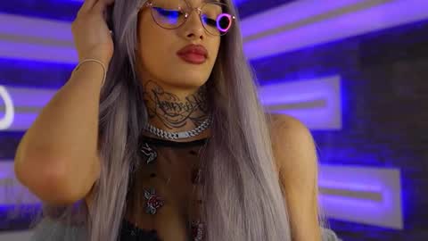 Snapshot of blondie_muller chatting on November 26, 8:54 pm blondie_muller online show from November 26, 8:54 pm