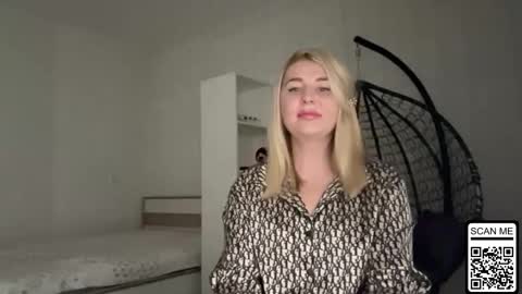 blondie_xoxoxo online show from June 5, 4:24 pm