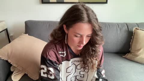 Snapshot of bloomyogi chatting on September 21, 6:31 pm Emma Bloom online show from September 21, 6:31 pm