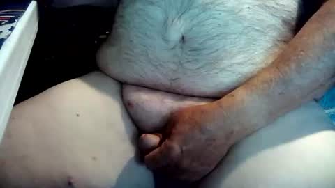 Snapshot of blowfish33890 chatting on November 7, 1:00 pm blowfish33890 online show from November 7, 1:00 pm