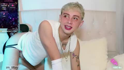 Snapshot of blue_boy_1 chatting on February 27, 1:05 am TAY online show from February 27, 1:05 am