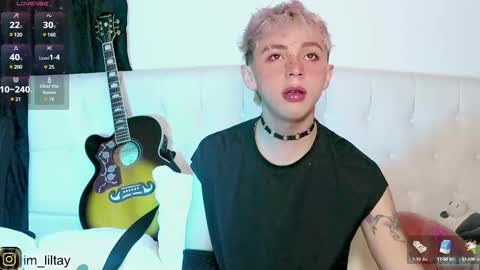 Snapshot of blue_boy_1 chatting on February 28, 3:26 am TAY online show from February 28, 3:26 am