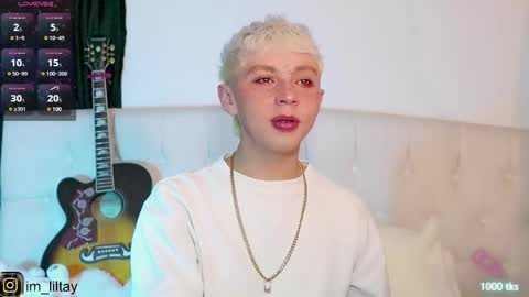 Snapshot of blue_boy_1 chatting on March 3, 1:10 am TAY online show from March 3, 1:10 am