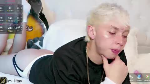 Snapshot of blue_boy_1 chatting on March 3, 4:14 am TAY online show from March 3, 4:14 am