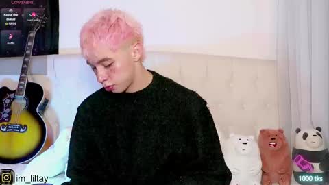 Snapshot of blue_boy_1 chatting on March 9, 1:46 am TAY online show from March 9, 1:46 am