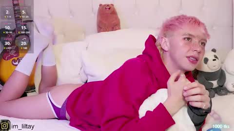 Snapshot of blue_boy_1 chatting on March 10, 5:22 am TAY online show from March 10, 5:22 am