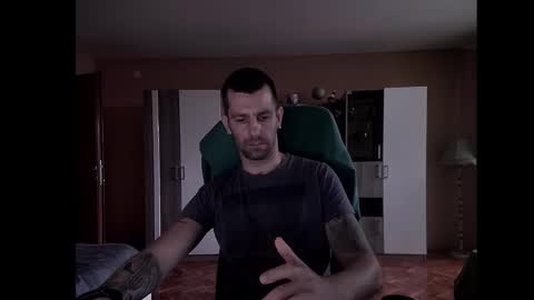 Runaway online show from January 3, 2:08 pm