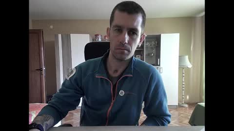 Runaway online show from February 7, 1:01 pm