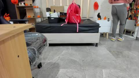 blue_tay1 online show from October 28, 11:58 am