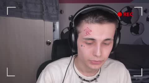 SONNYVAN online show from November 19, 10:15 am