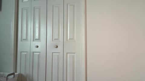 Snapshot of blueaby1 chatting on November 16, 7:41 pm blueaby1 online show from November 16, 7:41 pm