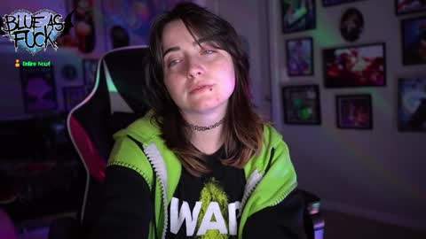 Snapshot of blueasfuck chatting on December 12, 3:10 am Blue online show from December 12, 3:10 am