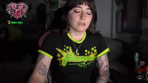 Snapshot of blueasfuck chatting on November 12, 1:39 am Blue online show from November 12, 1:39 am