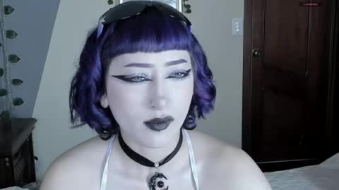 Snapshot of blueberry____ chatting on November 18, 2:54 pm sophie online show from November 18, 2:54 pm