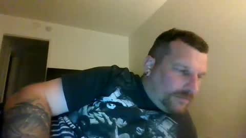 Snapshot of bluedemoneyes1986 chatting on September 17, 2:24 am bluedemoneyes1986 online show from September 17, 2:24 am