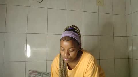 Snapshot of bluedi622952 chatting on March 7, 5:06 pm Tee online show from March 7, 5:06 pm