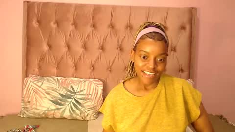 Snapshot of bluedi622952 chatting on March 9, 4:05 am Tee online show from March 9, 4:05 am