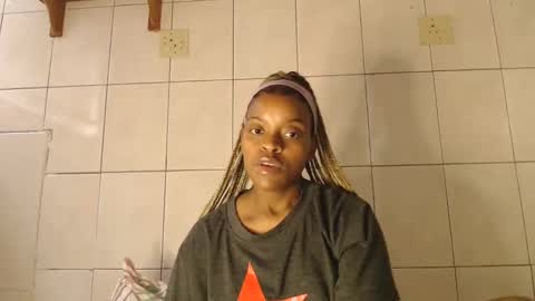 Tee online show from March 11, 3:02 pm