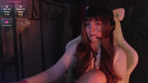 Snapshot of bluedweeb chatting on December 25, 5:48 am Blue online show from December 25, 5:48 am