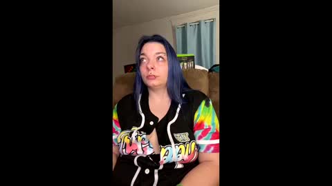 Snapshot of blueeyedbeauty92 chatting on November 15, 6:11 am blueeyedbeauty92 online show from November 15, 6:11 am