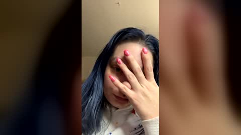 blueeyedbeauty92 online show from December 4, 4:22 am