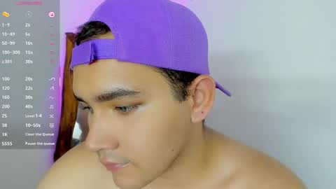 Snapshot of bluehsunny chatting on November 26, 10:55 pm alexander online show from November 26, 10:55 pm