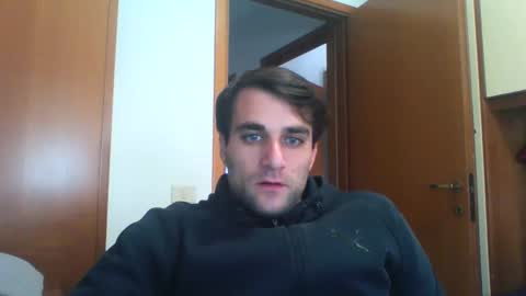 Snapshot of bluejoee chatting on December 20, 8:54 am bluejoee online show from December 20, 8:54 am