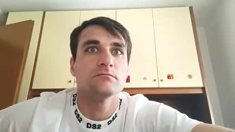 bluejoee online show from April 7, 10:15 am