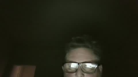 Snapshot of bluemoose70 chatting on December 28, 6:39 am bluemoose70 online show from December 28, 6:39 am