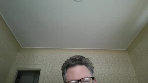 Snapshot of bluemoose70 chatting on January 6, 3:19 pm bluemoose70 online show from January 6, 3:19 pm