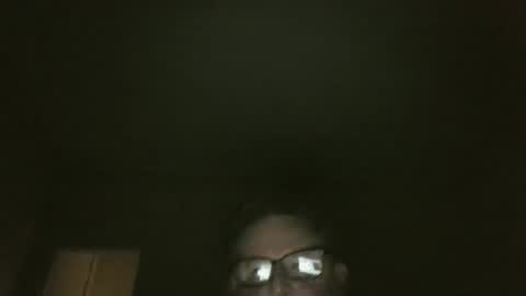 Snapshot of bluemoose70 chatting on January 10, 2:04 am bluemoose70 online show from January 10, 2:04 am