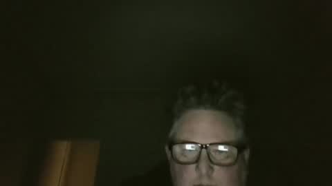 Snapshot of bluemoose70 chatting on February 21, 12:27 am bluemoose70 online show from February 21, 12:27 am