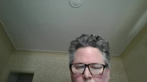 Snapshot of bluemoose70 chatting on February 25, 5:04 pm bluemoose70 online show from February 25, 5:04 pm