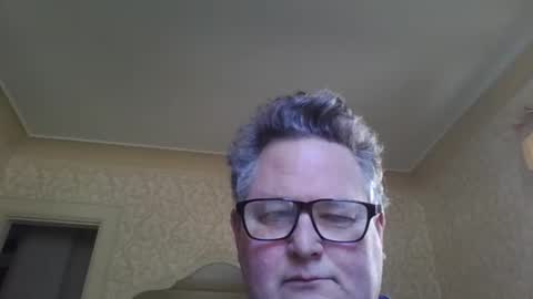 Snapshot of bluemoose70 chatting on October 6, 4:04 pm bluemoose70 online show from October 6, 4:04 pm