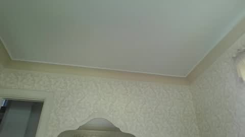 Snapshot of bluemoose70 chatting on November 4, 4:17 pm bluemoose70 online show from November 4, 4:17 pm