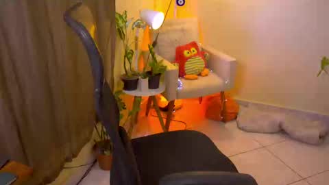 FLORAA online show from October 26, 4:35 pm