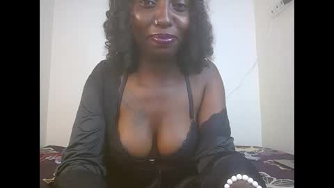 Snapshot of blushbelle chatting on November 6, 12:39 pm Belle online show from November 6, 12:39 pm