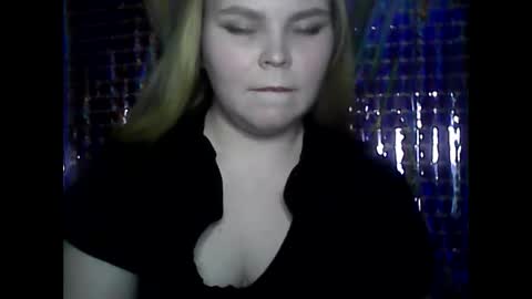 blushing_star online show from March 4, 5:45 pm